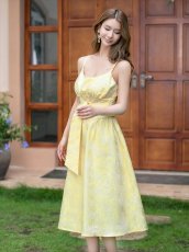 画像2: [ XS-Lサイズ / 1カラー ][ERUKEI]イエロー・ジャガード・Aライン・フレア・リボン・キャミソール・ミディアムドレス・ワンピース[送料無料] (2)