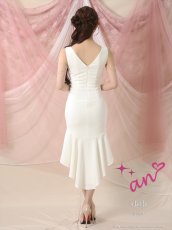 画像14: [Andy/an][an]チャーム付き ノースリーブ バストジップ テールカット マーメイド ミディアムドレス キャバドレス《送料＆代引き手数料無料》 (14)