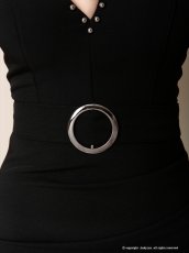 画像20: [SALE品のため返品不可＆再入荷なしの現品限り][Andy/an]長袖・オープンショルダー・スタッズ・シフォンヘム・バックル・マーメイド・ミディアムドレス・ワンピース (20)