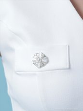 画像16: [Andy/an][Andy]ワンカラー・ビジューボタン・襟付き・ノースリーブ・Vネック・ボックスプリーツ・フレア・ミニドレス《送料＆代引き手数料無料》 (16)