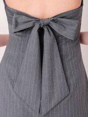 画像8: [Andy/an]ミニ・ホルターネック・グレー・ストライプ・リボン・Aライン・ノースリーブ・ミニドレス・ワンピース《送料＆代引き手数料無料》 (8)