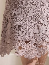 画像13: [Andy/an]ノースリーブ・総レース・飾りボタン・タイト・ミニドレス・ワンピース《送料＆代引き手数料無料》 (13)