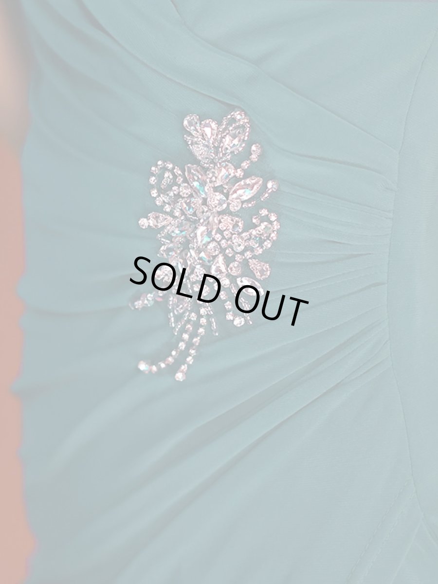 画像10: [Veautt]ビジュー・ノースリーブ・ウエストタック・Vネック・タイト・ミディアムドレス・ワンピース《送料＆代引き手数料無料》 (10)