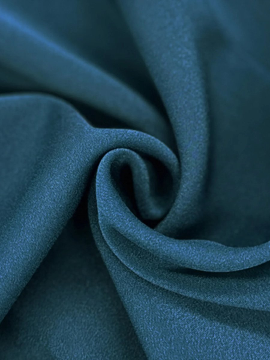 画像8: [Veautt]ショルダーチェーン・フリル・タック・タイト・ミディアムドレス《送料＆代引き手数料無料》 (8)