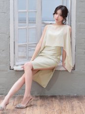 画像4: [ XS-Mサイズ / 3カラー ][Veautt]シフォンケープ・オープンショルダー・2way・サイドファスナー・タイト・ミディアムドレス《送料＆代引き手数料無料》 (4)