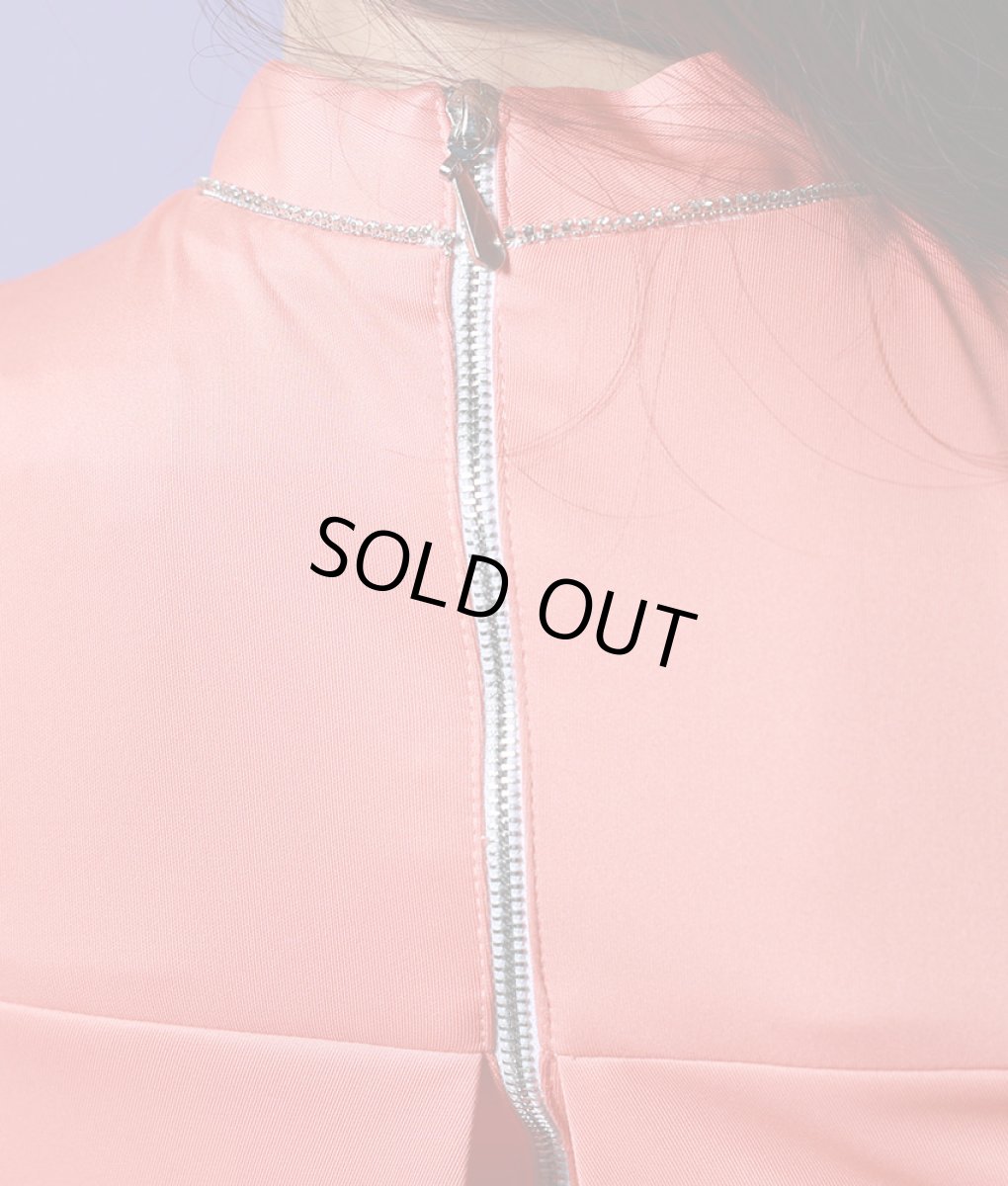 画像12: [Veautt]プチハイネック・シンプル・オープンショルダー・半袖・タイト・ミニドレス・ワンピース[MIRIN着用]《送料＆代引き手数料無料》 (12)