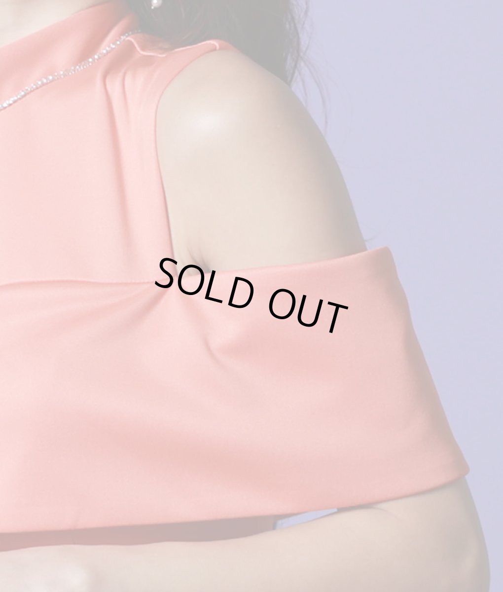 画像13: [Veautt]プチハイネック・シンプル・オープンショルダー・半袖・タイト・ミニドレス・ワンピース[MIRIN着用]《送料＆代引き手数料無料》 (13)