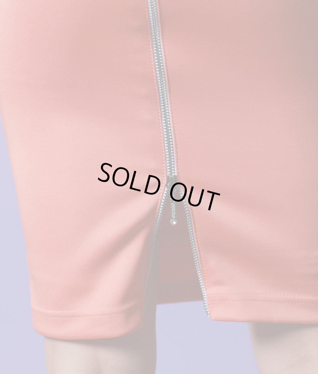 画像14: [Veautt]プチハイネック・シンプル・オープンショルダー・半袖・タイト・ミニドレス・ワンピース[MIRIN着用]《送料＆代引き手数料無料》 (14)