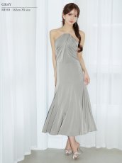 画像8: [ XS-Mサイズ / 4カラー ][Veautt]ホルターネック・ビジューチェーン・ドレープフレア・ミディアムドレス《送料＆代引き手数料無料》 (8)