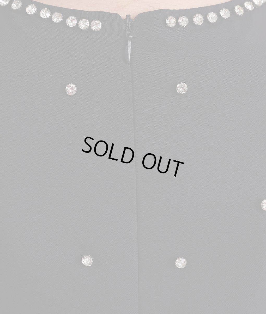 画像11: [rinfarre]ドール風・ビジュー付き・ブラック・Aライン・ノースリーブ・ショート・ミニドレス・ワンピース[関あいか着用][送料無料] (11)