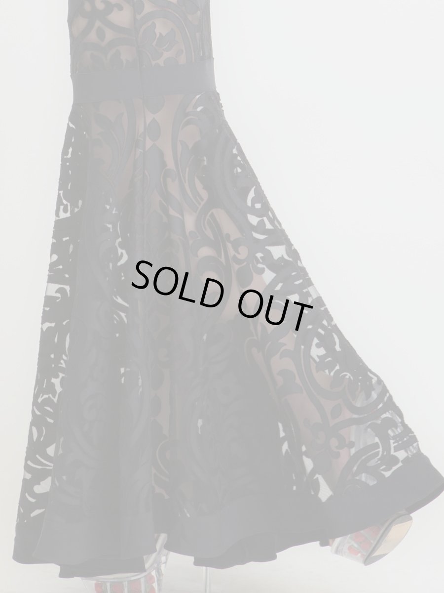 画像15: [お問い合わせ多数!!再入荷][韓国製][rinfarre] [薗田杏奈着用]シンプル・ケミカルレース・シースルー・ハートカット・大人・エレガント・ノースリーブ・タイト・マーメイドライン・ロングドレス《送料＆代引き手数料無料》 (15)