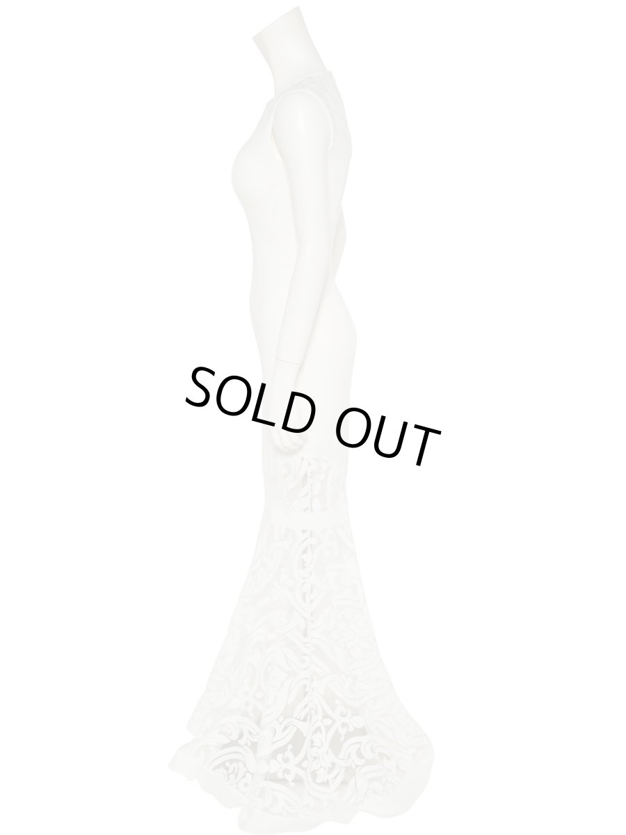 画像4: [お問い合わせ多数!!再入荷][韓国製][rinfarre] [薗田杏奈着用]シンプル・ケミカルレース・シースルー・ハートカット・大人・エレガント・ノースリーブ・タイト・マーメイドライン・ロングドレス《送料＆代引き手数料無料》 (4)