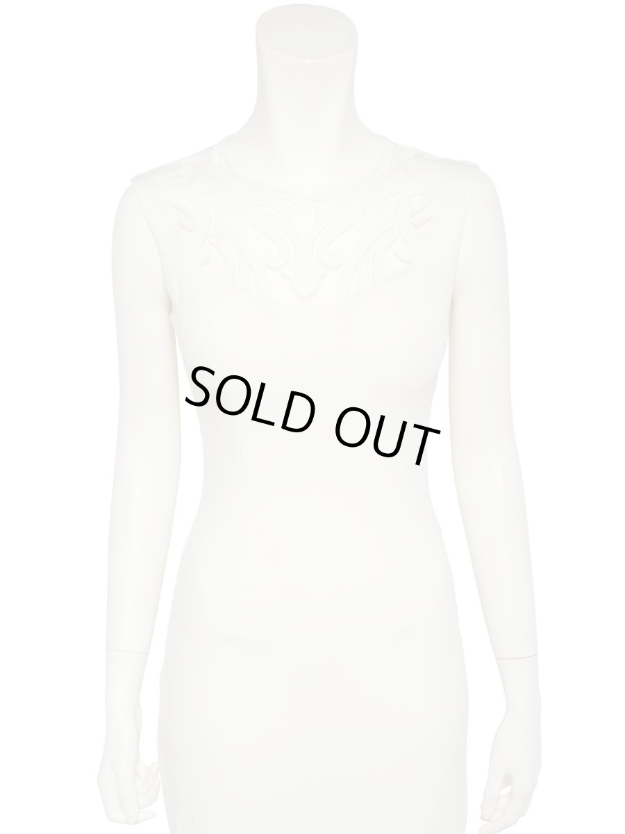 画像8: [お問い合わせ多数!!再入荷][韓国製][rinfarre] [薗田杏奈着用]シンプル・ケミカルレース・シースルー・ハートカット・大人・エレガント・ノースリーブ・タイト・マーメイドライン・ロングドレス《送料＆代引き手数料無料》 (8)