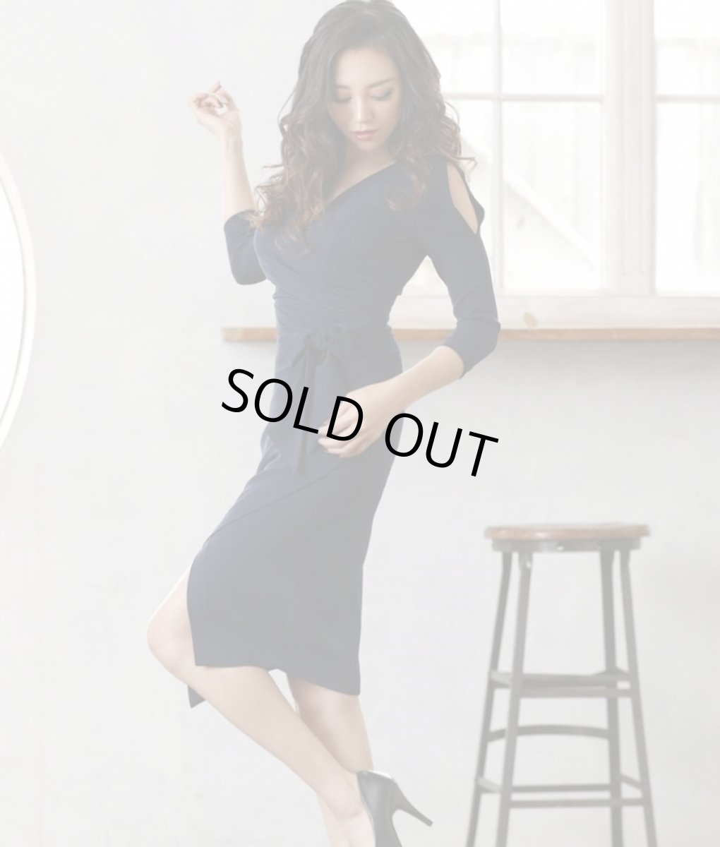 画像2: [韓国製][rinfarre][再入荷なしの現品限り][山崎みどり着用][姉ageha]ネイビー・Vネック・七分袖・タイト・前スリット・大人・ミディアムドレス・ワンピース[送料無料] (2)