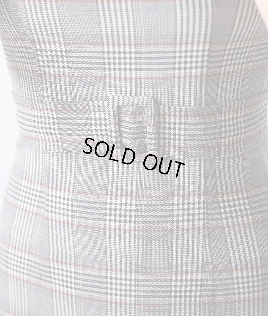 画像10: [韓国製][rinfarre]グレンチェック・ハイウエスト・飾りベルト・ノースリーブ・タイト・ミディアムドレス・ワンピース[山崎みどり着用][送料無料]my (10)