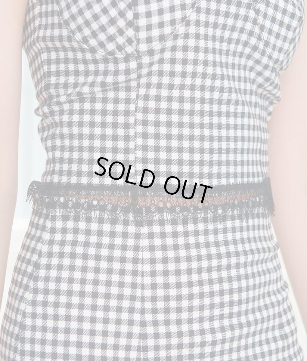 画像11: [SALE品のため返品不可＆再入荷なしの現品限り][韓国製][rinfarre]ブラック・ギンガムチェック・ポイントレースブラウス・マーメイド・ミディアムスカート・セットアップ・ツーピース[黒木麗奈着用]《送料＆代引き手数料無料》 (11)