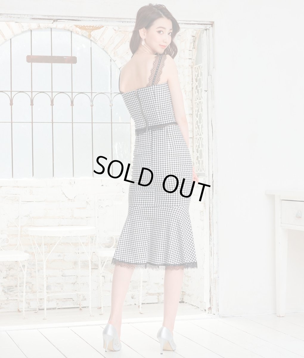画像3: [SALE品のため返品不可＆再入荷なしの現品限り][韓国製][rinfarre]ブラック・ギンガムチェック・ポイントレースブラウス・マーメイド・ミディアムスカート・セットアップ・ツーピース[黒木麗奈着用]《送料＆代引き手数料無料》 (3)