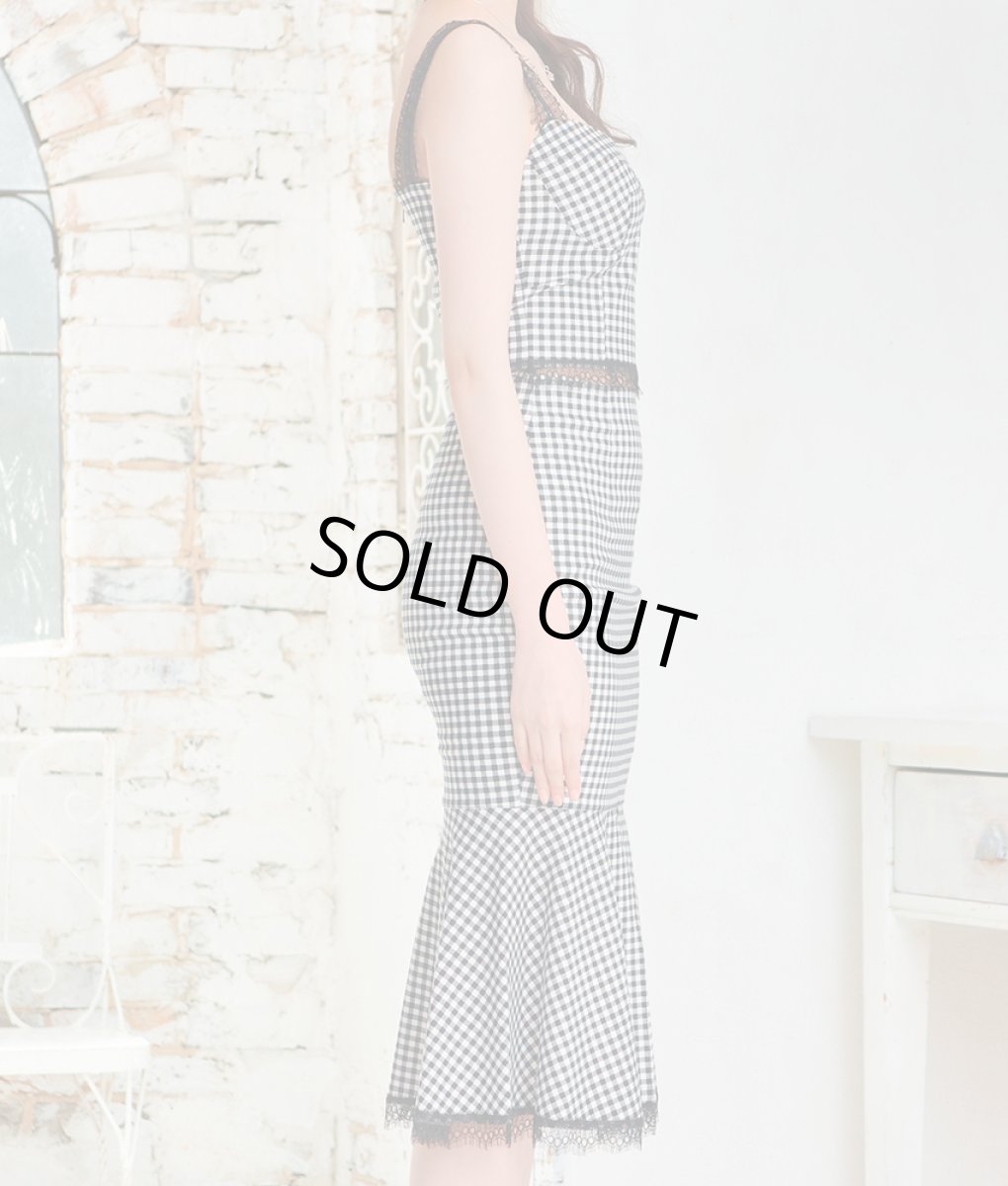 画像7: [SALE品のため返品不可＆再入荷なしの現品限り][韓国製][rinfarre]ブラック・ギンガムチェック・ポイントレースブラウス・マーメイド・ミディアムスカート・セットアップ・ツーピース[黒木麗奈着用]《送料＆代引き手数料無料》 (7)