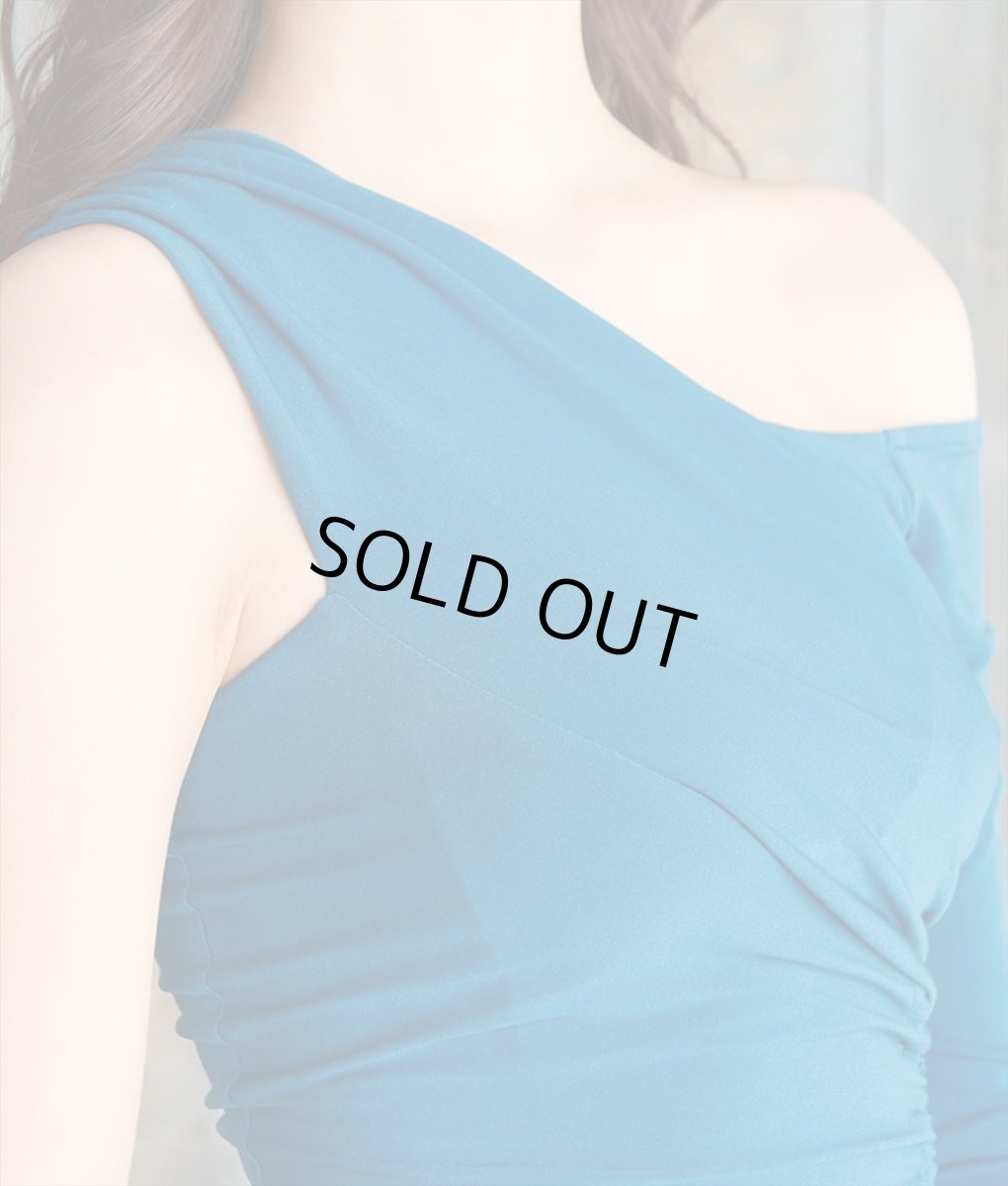 画像10: [韓国製][rinfarre][SALE品のため返品不可＆再入荷なしの現品限り]ブルーグリーン・片長袖・ギャザー・タイト・ミディアムドレス・ワンピース[黒木麗奈着用] (10)