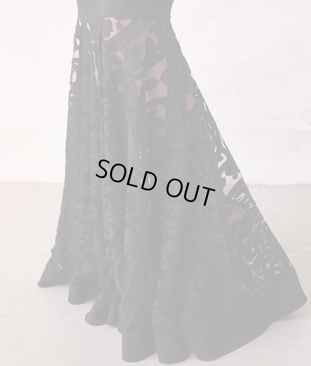 画像12: [韓国製][rinfarre]半袖・シンプル・ケミカルレース・シースルー・ハートカット・大人・エレガント・マーメイドライン・ロングドレス[山崎みどり着用]《送料＆代引き手数料無料》 (12)