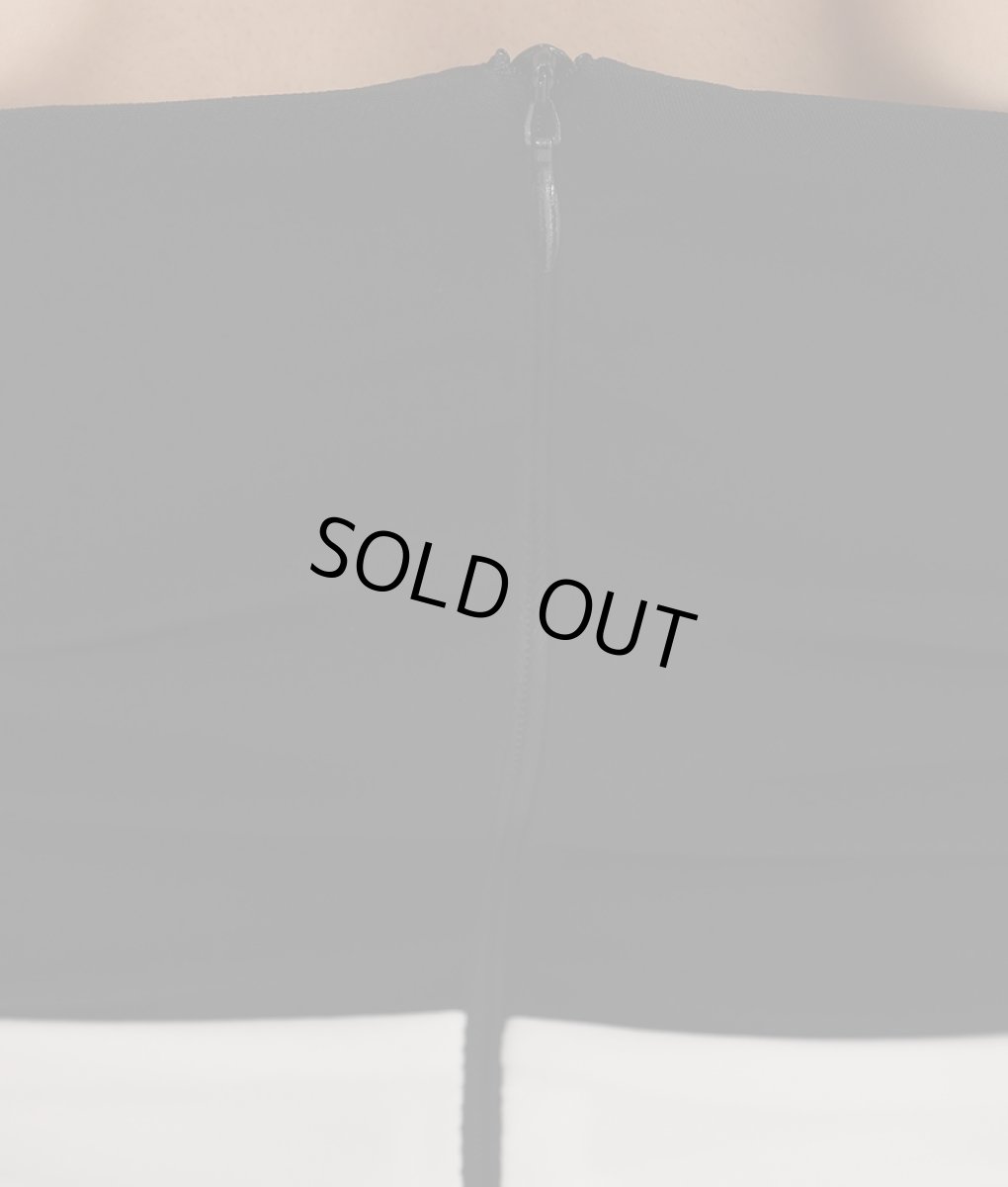 画像14: [韓国製][rinfarre]モノトーン・花柄・プリント・シフォン・ハイネック・ホルターネック・背中開き・タイト・ミディアムドレス・ワンピース[MIRIN着用][送料無料] (14)