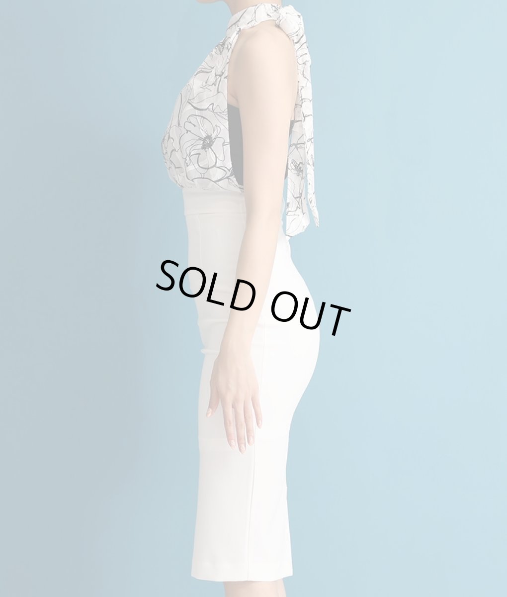 画像10: [韓国製][rinfarre]モノトーン・花柄・プリント・シフォン・ハイネック・ホルターネック・背中開き・タイト・ミディアムドレス・ワンピース[MIRIN着用][送料無料] (10)