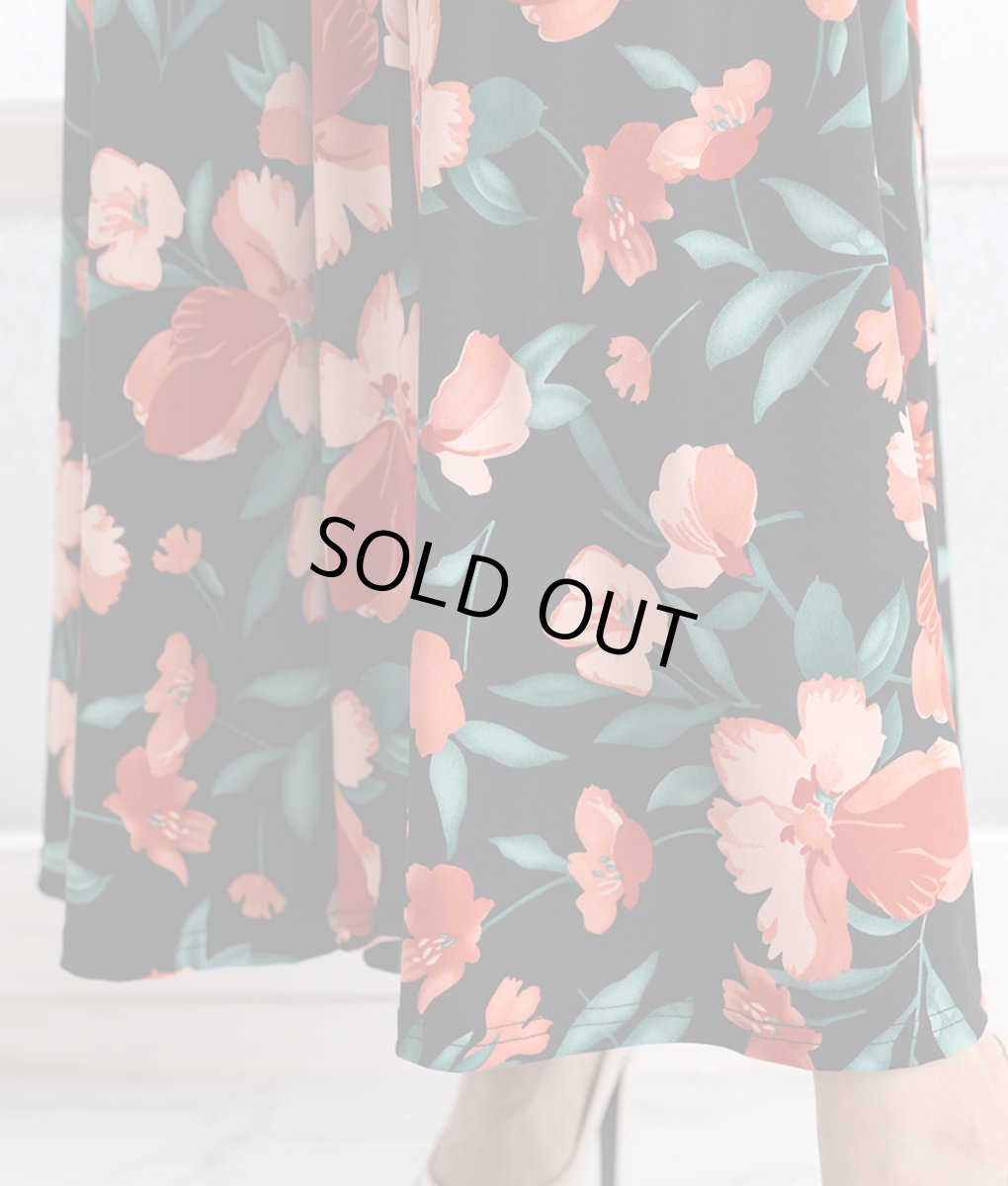 画像12: [韓国製][rinfarre]ブラック×レッド系・花柄・プリント・カシュクール・七分袖・マキシ・ミディアムドレス・ラップワンピース[MIRIN着用][送料無料] (12)