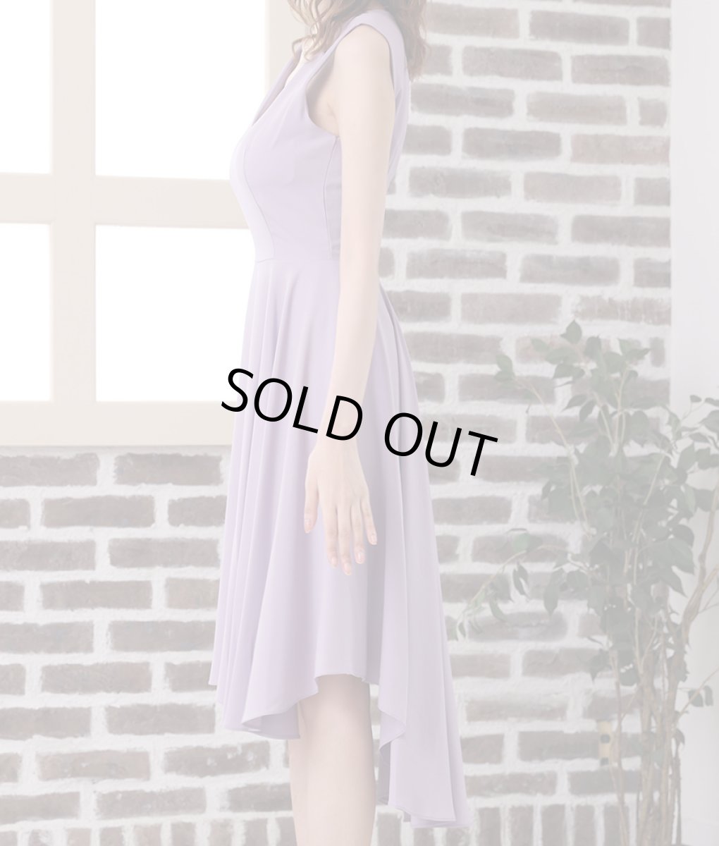 画像8: [韓国製][rinfarre][SALE品のため返品不可＆再入荷なしの現品限り]大人カラー・無地・ノースリーブ・Vネック・アシメントリー・Aライン・フレア・ミディアムドレス[山崎みどり・関あいか着用][送料無料]mybr (8)