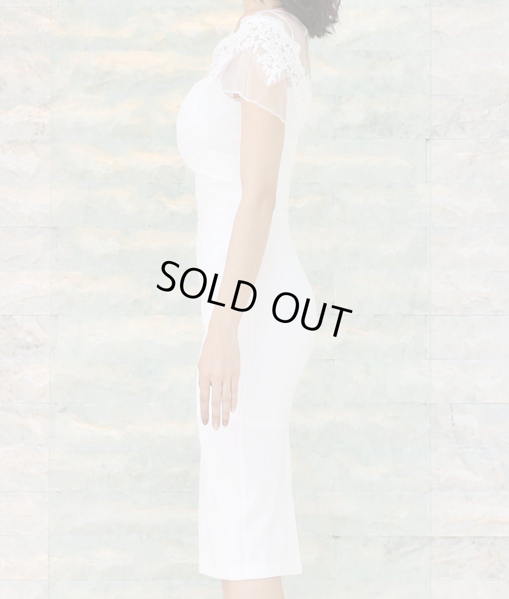 画像9: [韓国製][rinfarre][SALE品のため返品不可＆再入荷なしの現品限り]デコルテ＆半袖シースルーレース・刺繍・タイト・ハートカット・ミディアムドレス・膝丈・ワンピース[山崎みどり・MIRIN着用][送料無料]mywn (9)