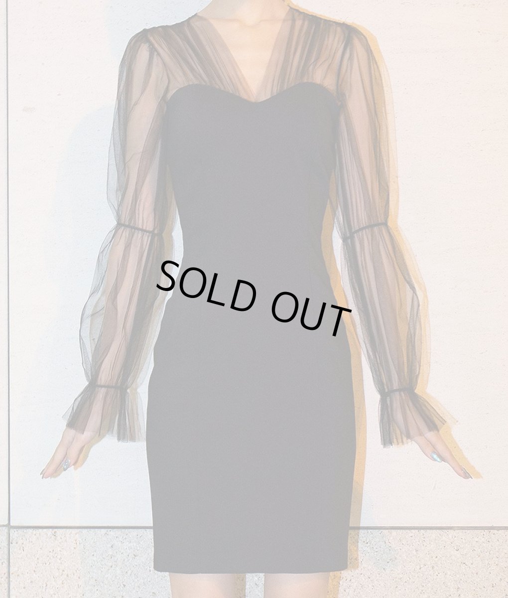 画像6: [韓国製][rinfarre]ブラックレイヤード・Vネック・長袖・シンプル・タイト・ショート・ミニドレス・ワンピース[れお着用][送料無料] (6)