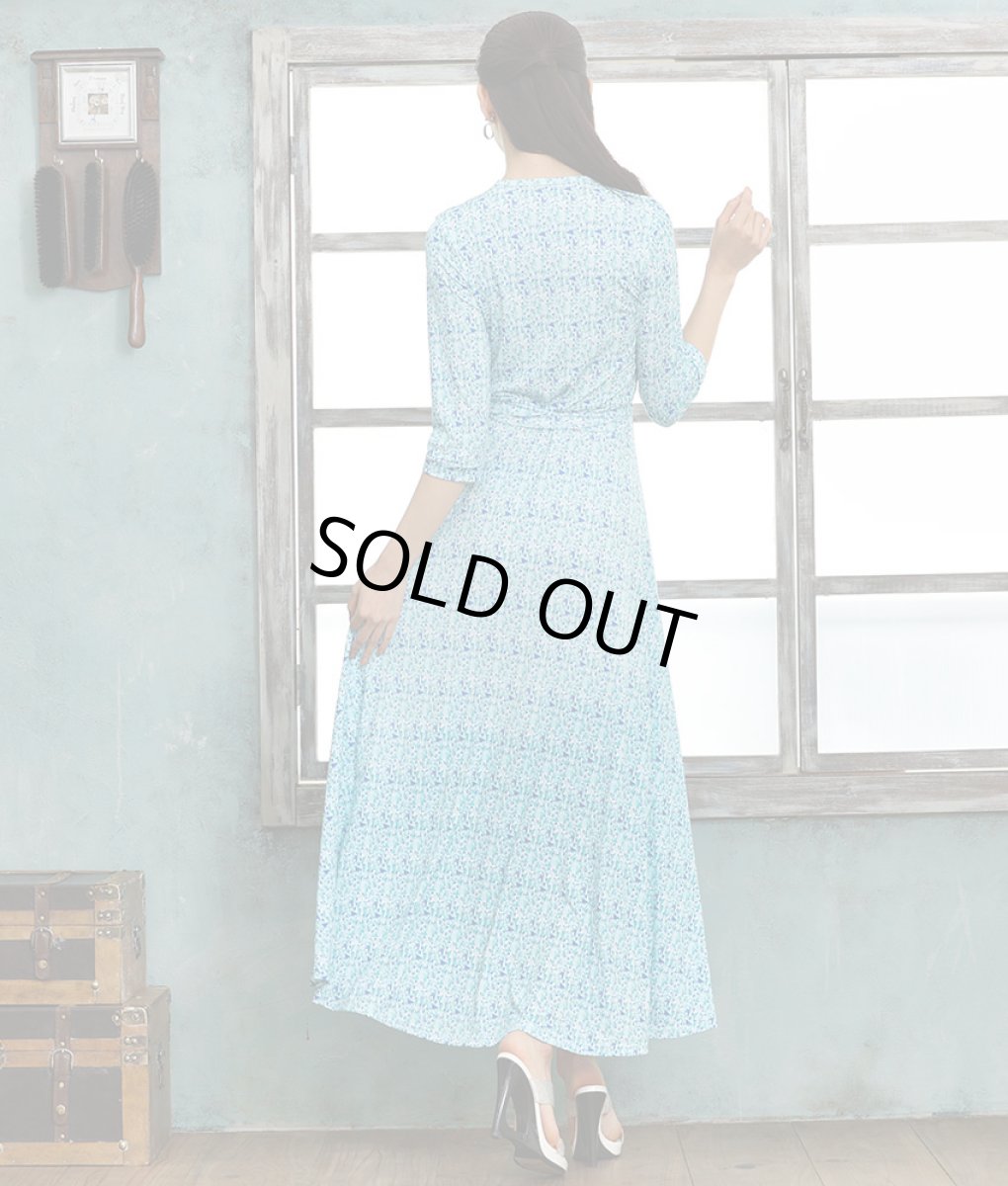 画像3: [韓国製][rinfarre]ブルー×グリーン・ジオメトリック・Vネック・カシュクール・七分袖・マキシ・ロングドレス・ラップワンピース[MIRIN着用][送料無料] (3)