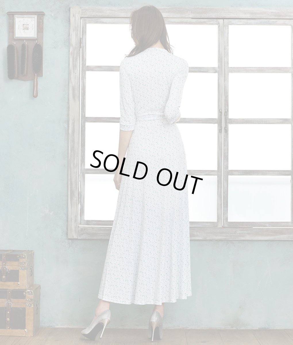 画像3: [韓国製][rinfarre][SALE品のため返品不可＆再入荷なしの現品限り]ミニアジサイ柄・花柄・ミントグリーン ジオメトリック・Vネック カシュクール・七分袖・マキシ・ロングドレス・ワンピース[山崎みどり着用][送料無料] (3)