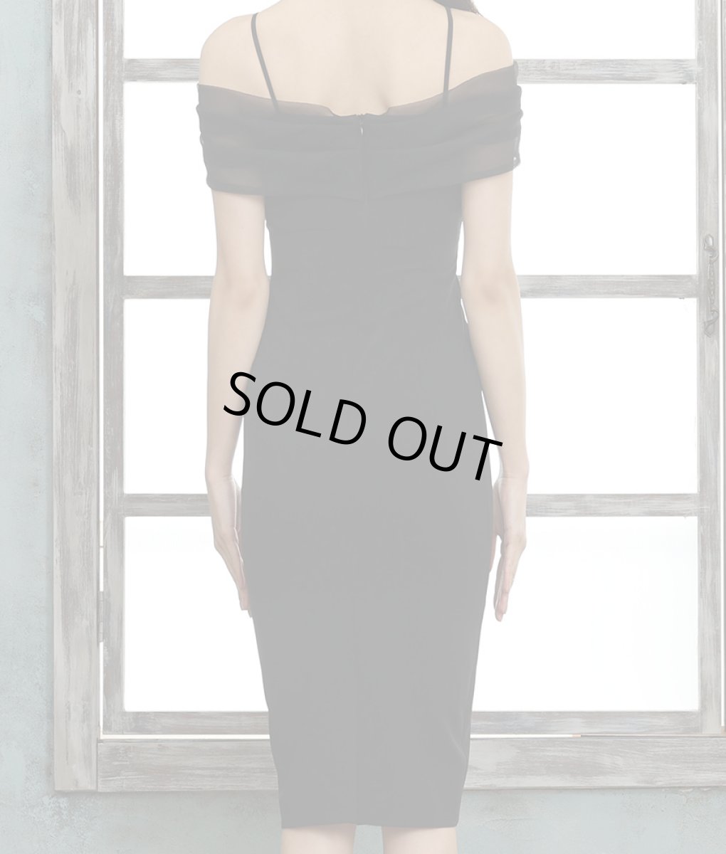 画像8: [韓国製][rinfarre][SALE品のため返品不可＆再入荷なしの現品限り]シンプル・無地・ワンカラー・オーガンジー・オープンショルダー・タイト・ミディアムドレス・ワンピース[MIRIN着用・山崎みどり着用][送料無料]mywh (8)