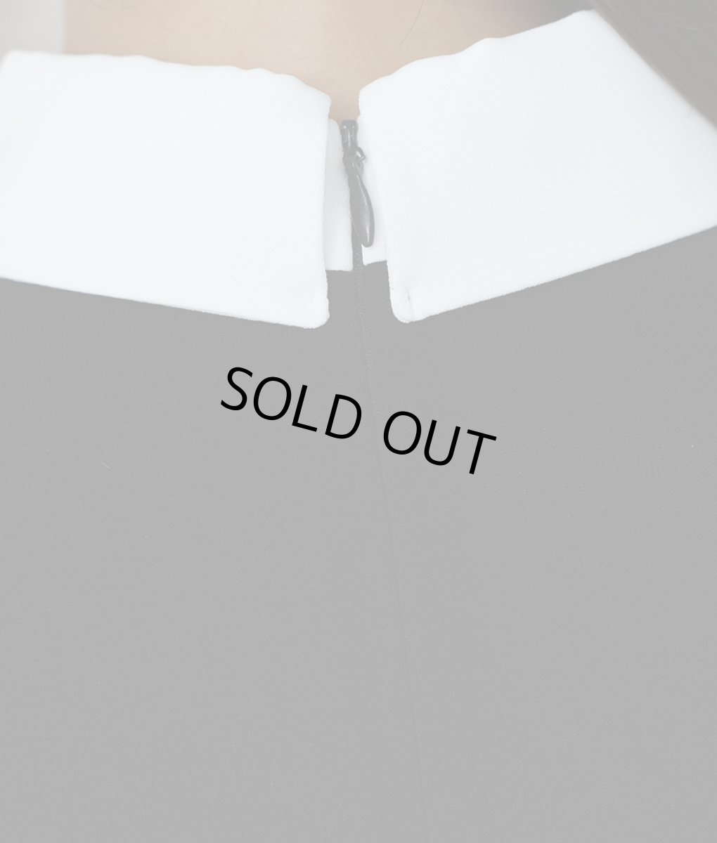 画像10: [韓国製][rinfarre]ブラック・シンプル・襟付き・カフス・レイヤードデザイン・七分袖・タイト・ミディアムドレス・ワンピース[MIRIN着用]《送料＆代引き手数料無料》 (10)