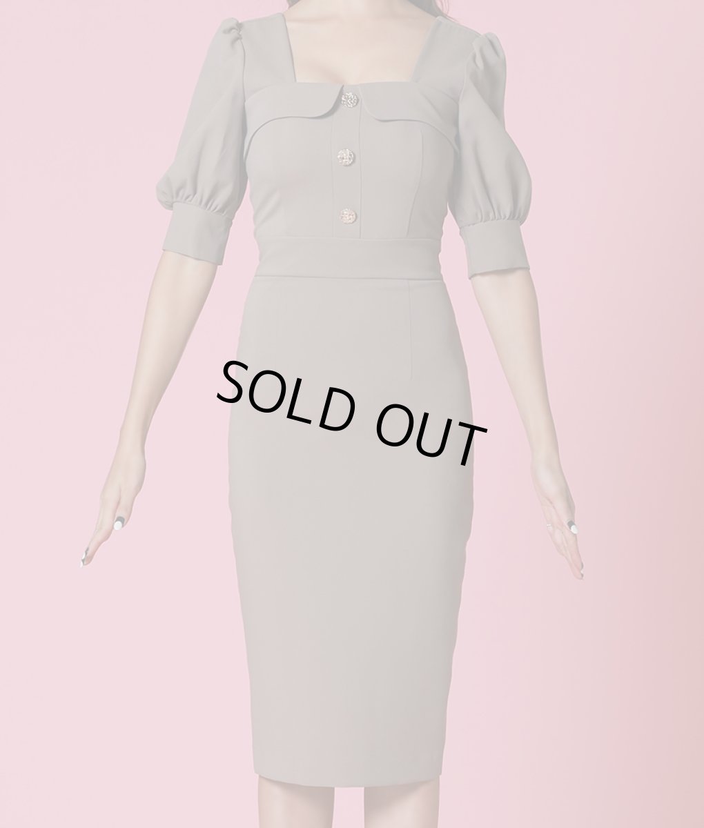 画像7: [SALE品のため返品不可＆再入荷なしの現品限り][韓国製][rinfarre]スモーキー・シンプル・飾りボタン・スクエアネック・パフスリーブ・半袖・タイト・ミディアムドレス・ワンピース[山崎みどり着用]myall (7)