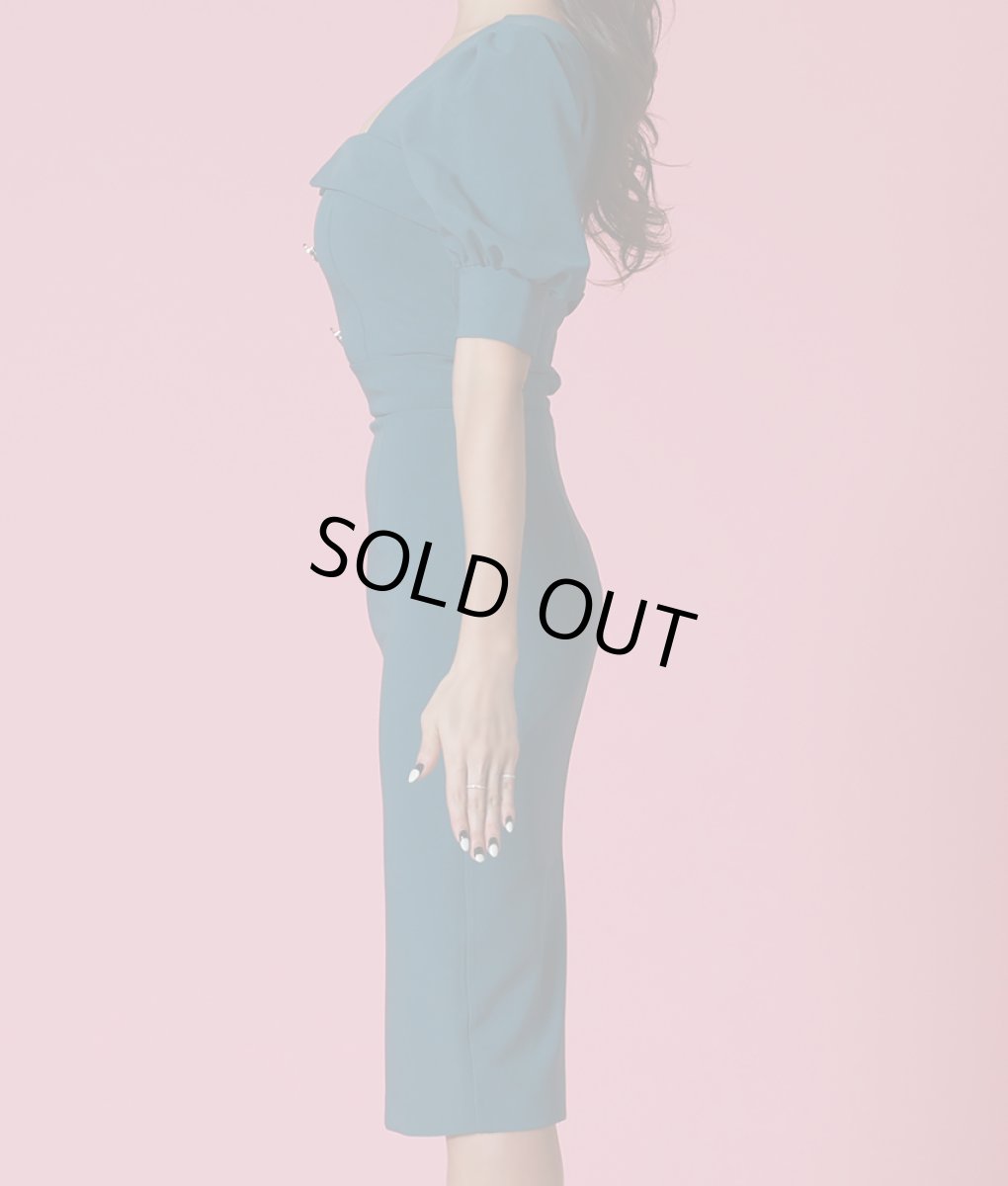 画像8: [SALE品のため返品不可＆再入荷なしの現品限り][韓国製][rinfarre]スモーキー・シンプル・飾りボタン・スクエアネック・パフスリーブ・半袖・タイト・ミディアムドレス・ワンピース[山崎みどり着用]myall (8)