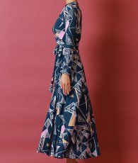 画像7: [韓国製][rinfarre]ネイビー・カラフル・ジオメトリック・Vネック・カシュクール・長袖・マキシ・ロングドレス・ラップワンピース[MIRIN着用][送料無料] (7)