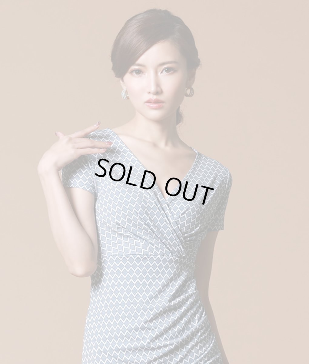 画像4: [韓国製][rinfarre][SALE品のため返品不可＆再入荷なしの現品限り]グレー系・ジオメトリック・Vネック・カシュクール・半袖・ストレッチ・ミニドレス・ショート・ワンピース (4)