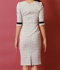 画像8: [韓国製][rinfarre][SALE品のため返品不可＆再入荷なしの現品限り]ライトグレー・ツイード・ブラックライン・Vネック・五分袖・タイト・ミディアムドレス・ワンピース[MIRIN着用][送料無料] (8)