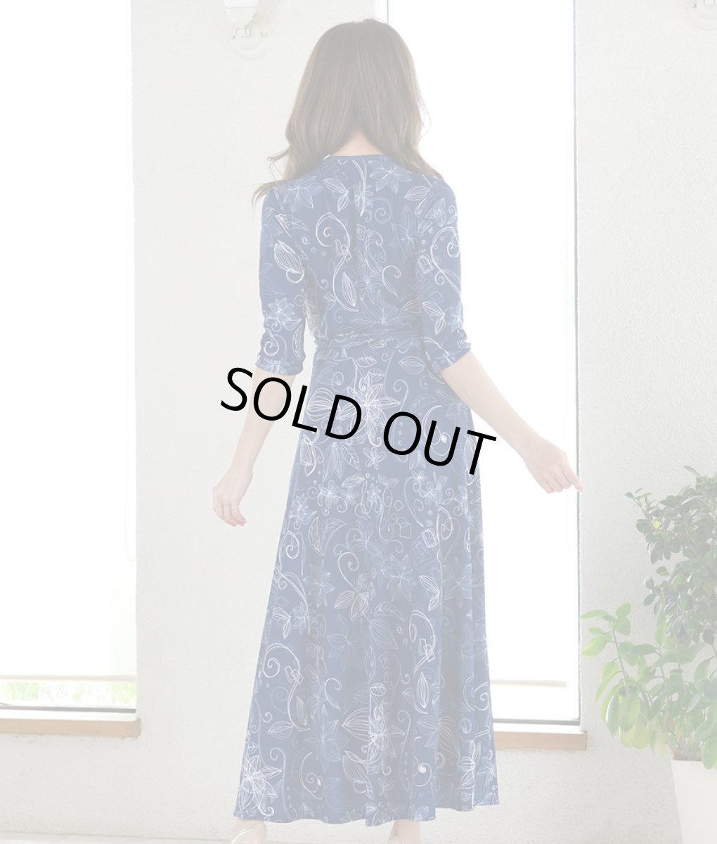 画像3: [韓国製][rinfarre]ネイビー・ホワイト花柄・プリント・Vネック・カシュクール・七分袖・マキシ・ロングドレス・ラップワンピース[山崎みどり着用][送料無料]my (3)