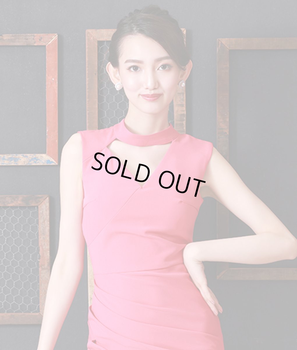 画像6: [SALE品のため返品不可＆再入荷なしの現品限り][韓国製][rinfarre]シンプル・無地・タック入り・胸元カット・プチハイネック・タイト・ミディアムドレス・ワンピース[黒木麗奈着用] (6)