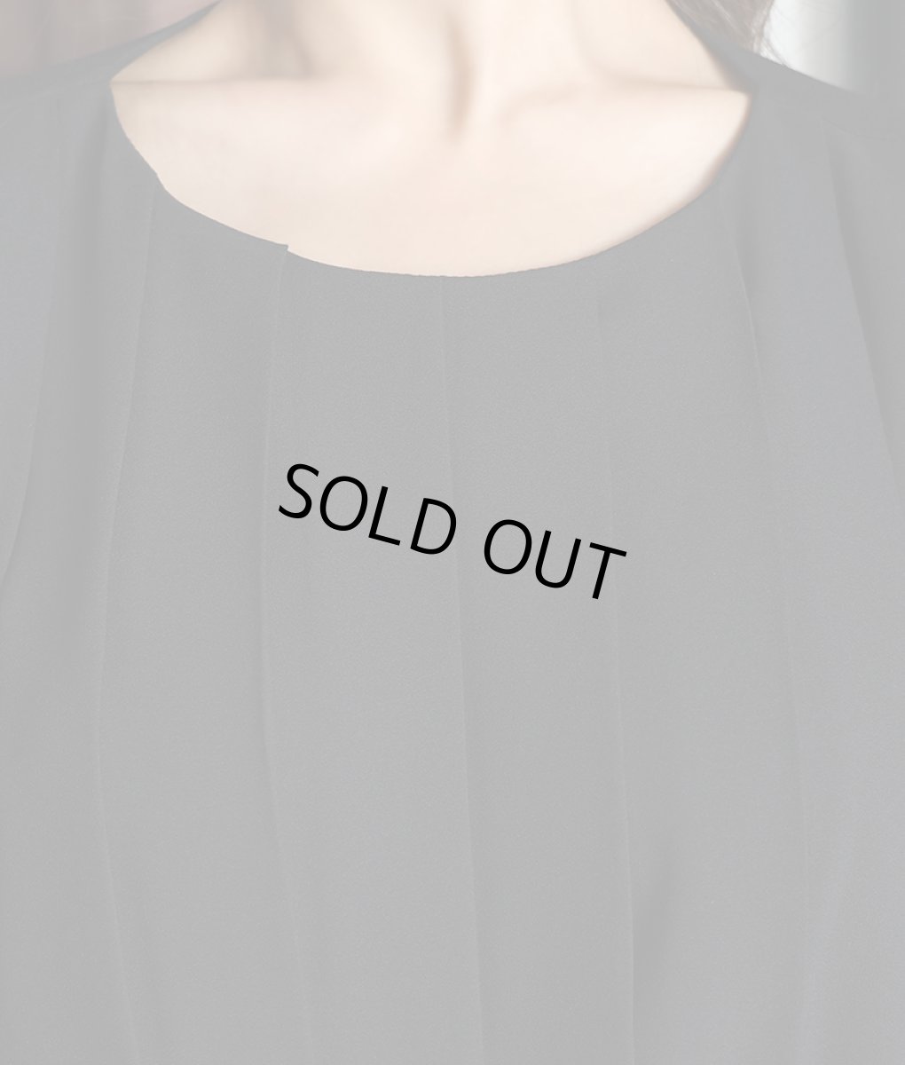 画像13: [rinfarre][SALE品のため返品不可＆再入荷なしの現品限り]プリーツ・ノースリーブ・ハイウエスト・ワイドパンツ・パンツドレス・セットアップ・スーツ[MIRIN着用] (13)