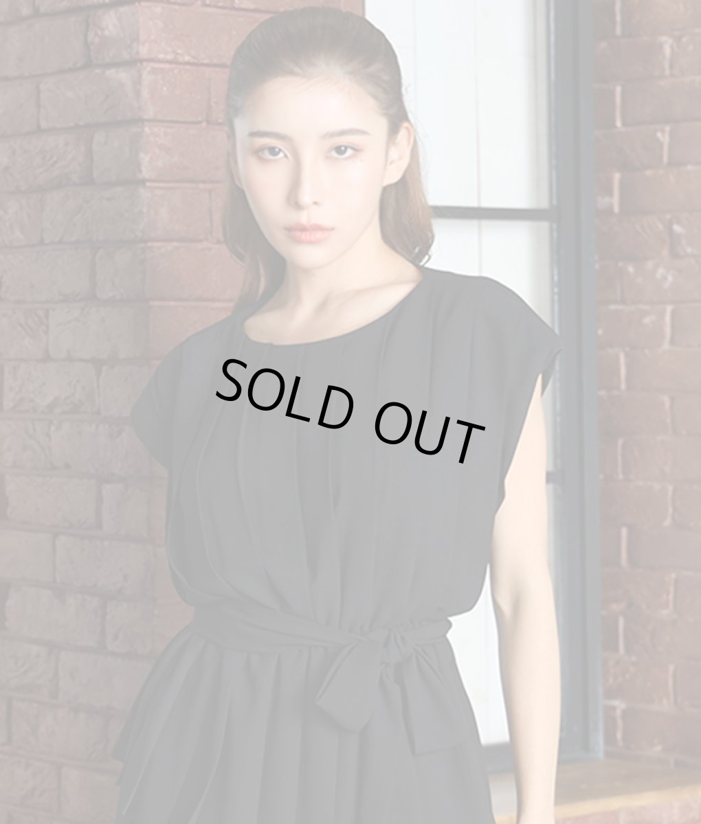 画像7: [rinfarre][SALE品のため返品不可＆再入荷なしの現品限り]プリーツ・ノースリーブ・ハイウエスト・ワイドパンツ・パンツドレス・セットアップ・スーツ[MIRIN着用] (7)