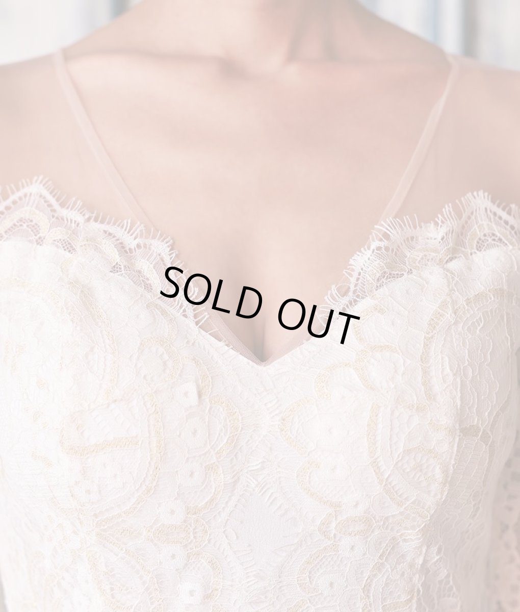 画像11: [セール品のため返品不可＆再入荷なしの現品限り][韓国製][rinfarre]長袖・総レース・シースルーミックス・タイト・ミディアムドレス・ワンピース[山崎みどり・れお着用] (11)