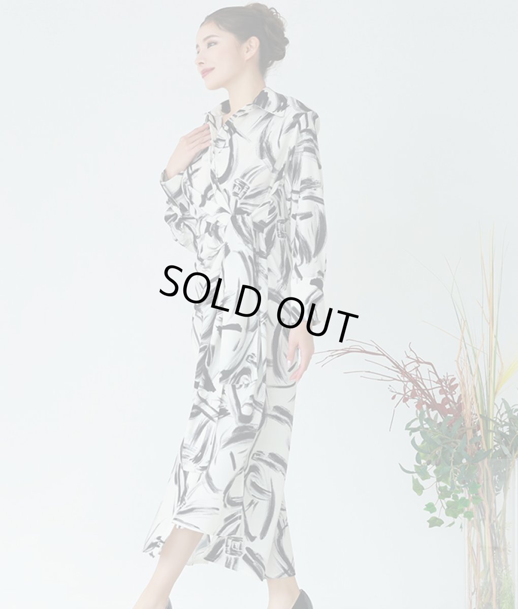 画像2: [rinfarre]ホワイト×ペイント柄・シャツワンピース・ウエストマーク・長袖・マキシドレス・ロング・ワンピース[MIRIN着用][送料無料] (2)
