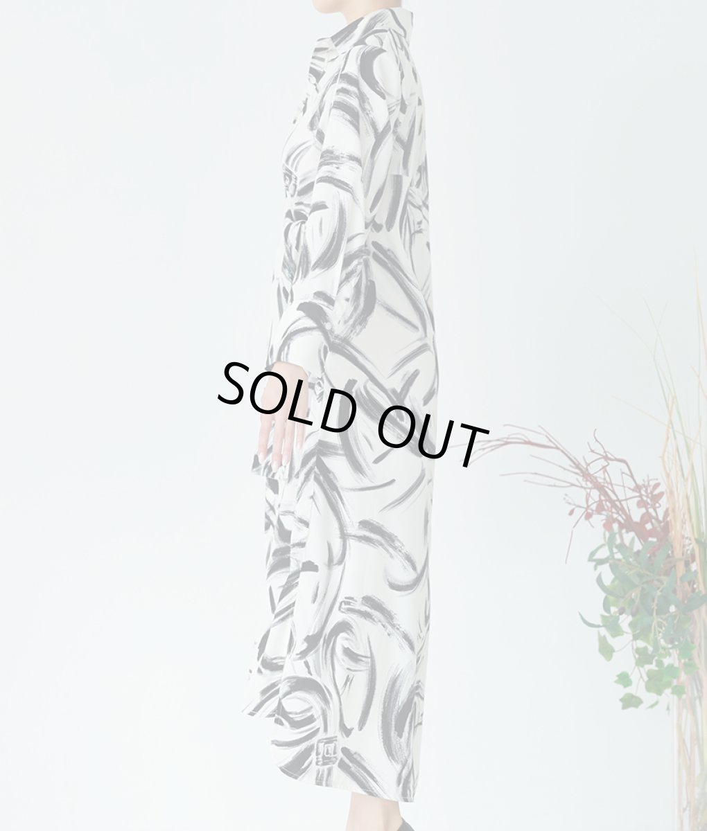 画像7: [rinfarre]ホワイト×ペイント柄・シャツワンピース・ウエストマーク・長袖・マキシドレス・ロング・ワンピース[MIRIN着用][送料無料] (7)