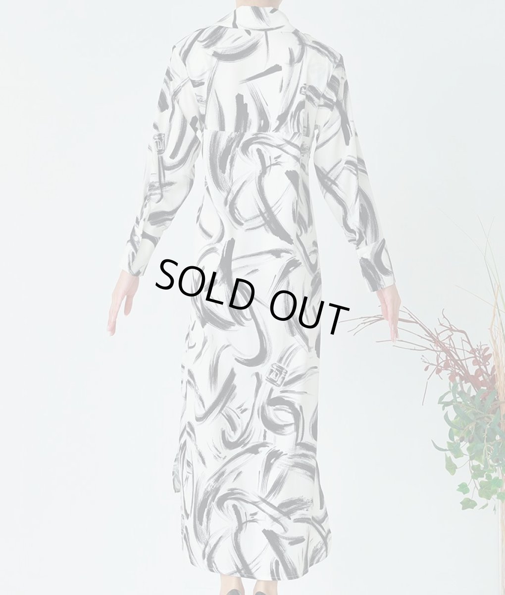 画像8: [rinfarre]ホワイト×ペイント柄・シャツワンピース・ウエストマーク・長袖・マキシドレス・ロング・ワンピース[MIRIN着用][送料無料] (8)