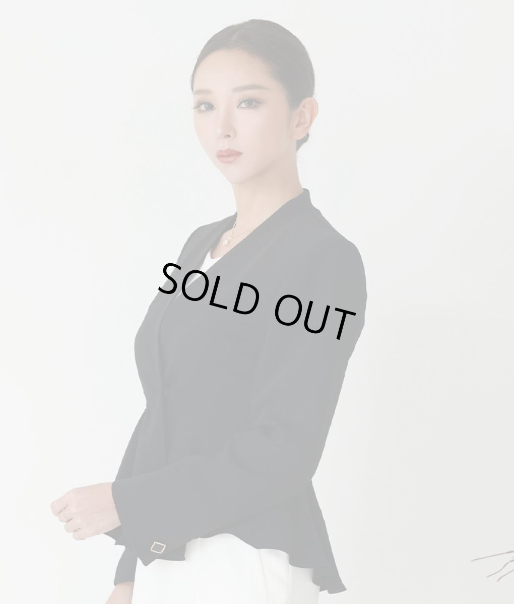 画像2: [rinfarre]シンプル・ブラック・ペプラム・長袖・大人シルエット・ジャケット[山崎みどり着用] (2)