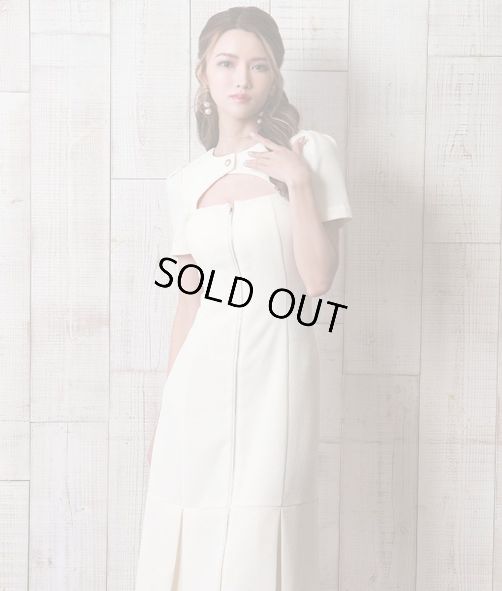 画像4: [SALE品のため返品不可＆再入荷なしの現品限り][韓国製][rinfarre]半袖・ローウエスト・フレア・アイボリー・ボタン＆フロントファスナー・ミディアムドレス・ワンピース[れお着用] (4)