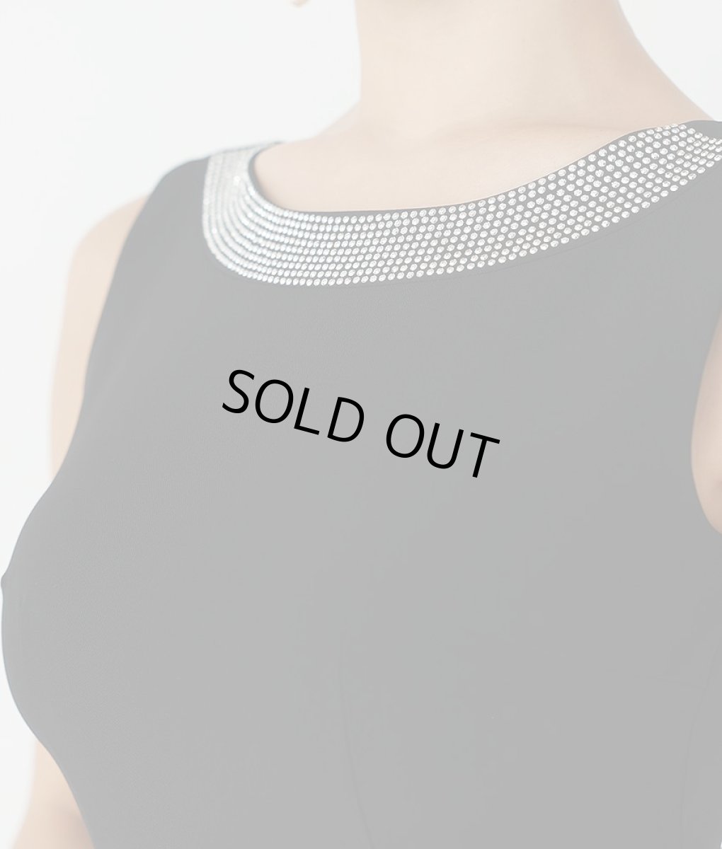 画像11: [SALE品のため返品不可＆再入荷なしの現品限り][韓国製][rinfarre]マーメイド・ストーンポイント・バックシャン・ノースリーブ・セミロング丈・ミディアムドレス・ワンピース[MIRIN着用] (11)